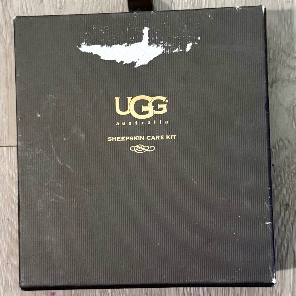 UGG Sheepskin Care Kit in Box